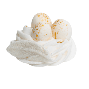 Wielkanocne gniazdo z jajkami biało-złote